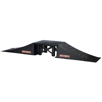 1080 Fly Box Skate Park